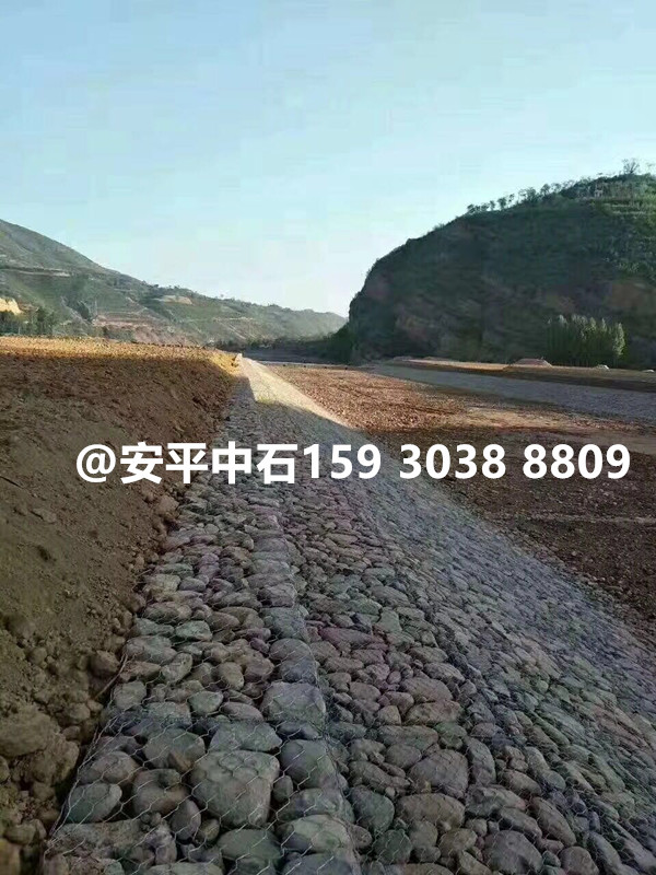 護岸賓格石籠.jpg